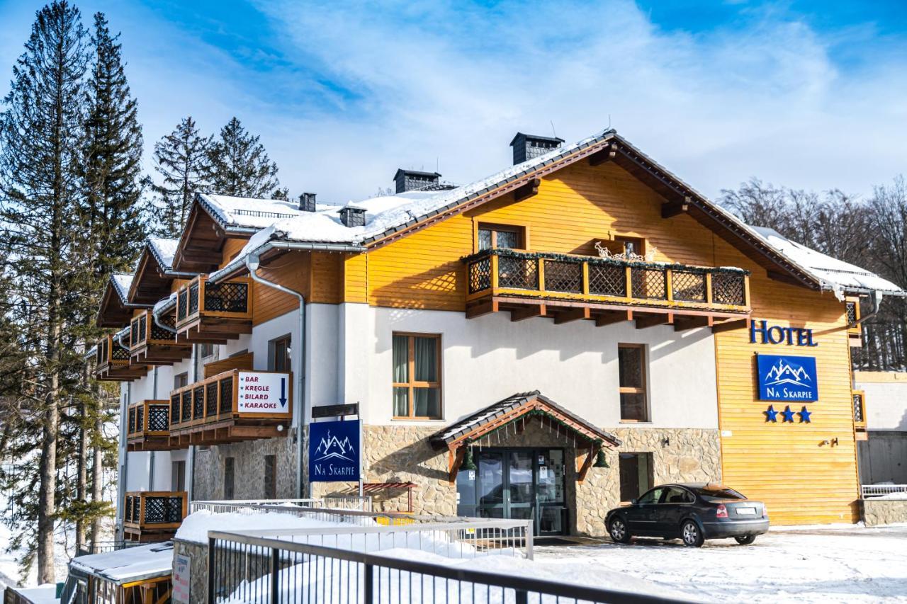Hotel Na Skarpie シクラルスカ・ポレンバ エクステリア 写真