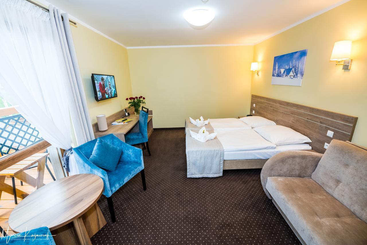 Hotel Na Skarpie シクラルスカ・ポレンバ エクステリア 写真