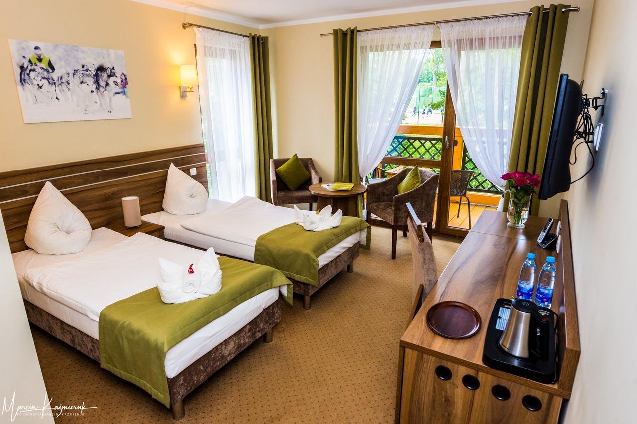 Hotel Na Skarpie シクラルスカ・ポレンバ エクステリア 写真